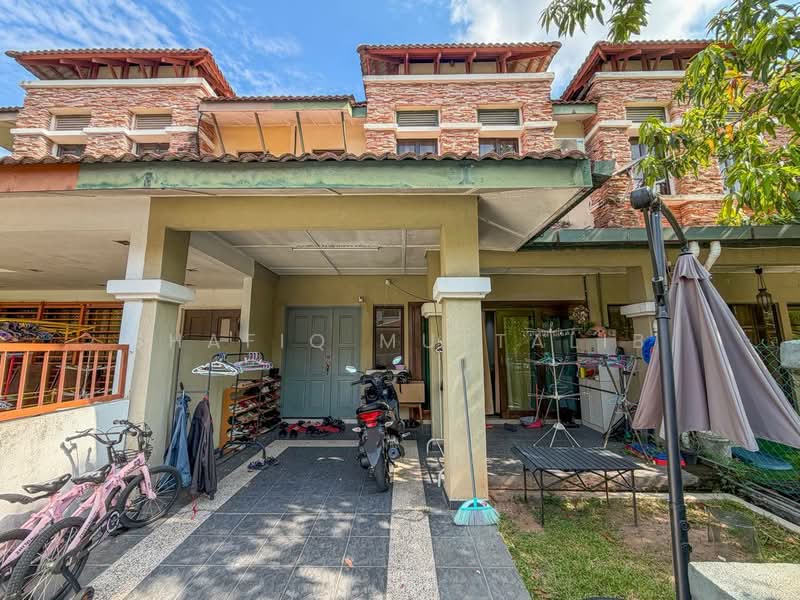 2-storey Terraced House for Sale in Puchong (Selangor) - Shafiq Muttalib - Exterior - PropertyGuru.com.my