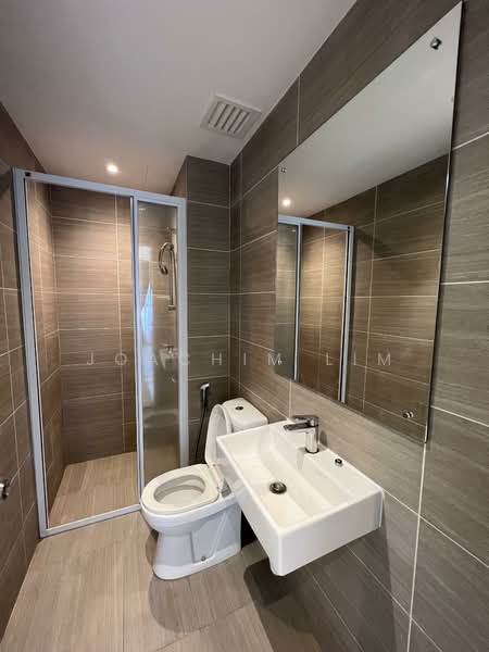 Lexa Residence @ The Quartz WM untuk Untuk Disewa - RM 2,000 /bulan, Mac 2026 - Bathroom - PropertyGuru.com.my