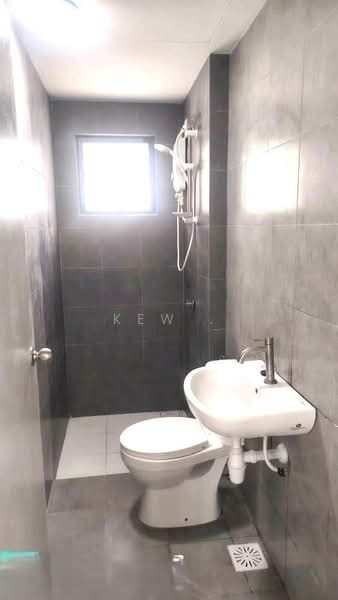 Laman Seri Harmoni (LSH33) untuk Untuk Disewa - RM 1,600 /bulan, Mac 2026 - Bathroom - PropertyGuru.com.my