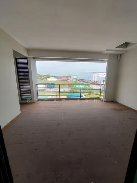 3-storey Terraced House for Sale in Kawasan 2, Taman Menara Maju (Klang) - Oscar Tang - Balcony - PropertyGuru.com.my