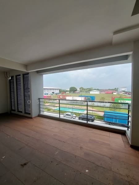 3-storey Terraced House for Sale in Kawasan 2, Taman Menara Maju (Klang) - Oscar Tang - Balcony - PropertyGuru.com.my