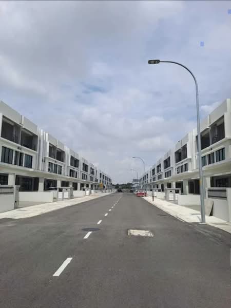 3-storey Terraced House for Sale in Kawasan 2, Taman Menara Maju (Klang) - Oscar Tang - Exterior - PropertyGuru.com.my