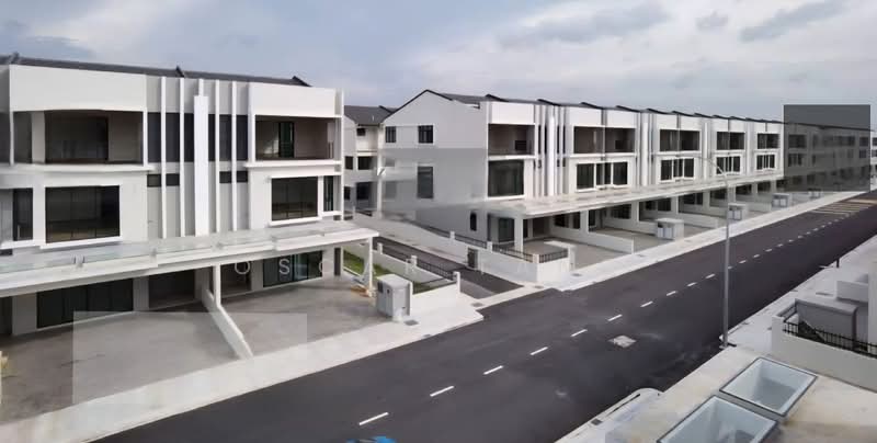 3-storey Terraced House for Sale in Kawasan 2, Taman Menara Maju (Klang) - Oscar Tang - PropertyGuru.com.my
