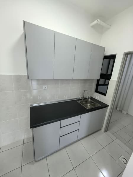 Residensi Emas untuk Untuk Disewa - RM 1,200 /bulan, Mac 2026 - Kitchen - PropertyGuru.com.my