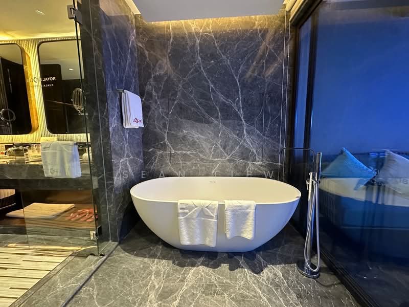 Service Residence for Sale at Royal Lexis - Sean Tiew - Bathroom - PropertyGuru.com.my