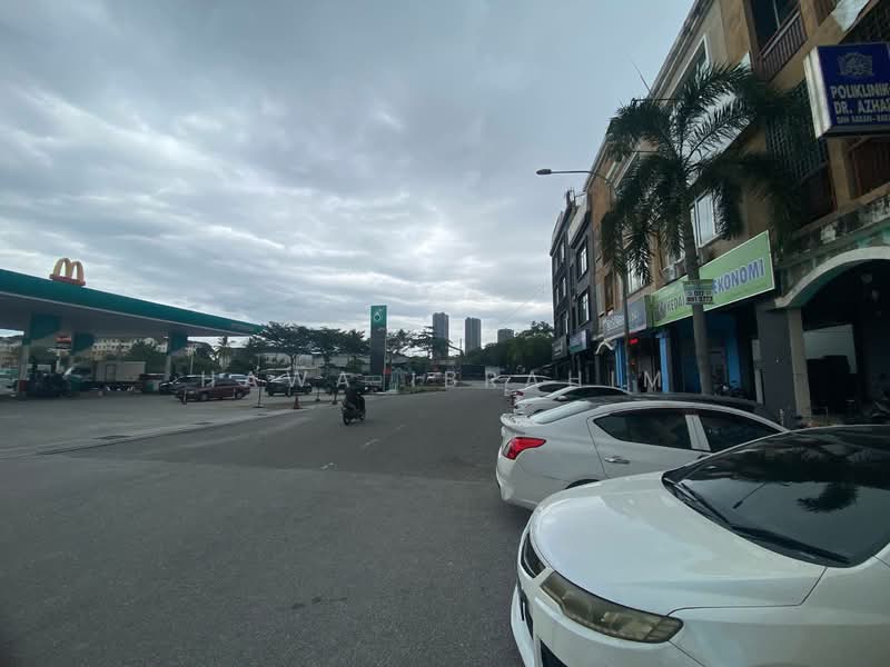 Shop for Sale in Kajang (Selangor) - Hawa Ibrahim - Exterior - PropertyGuru.com.my