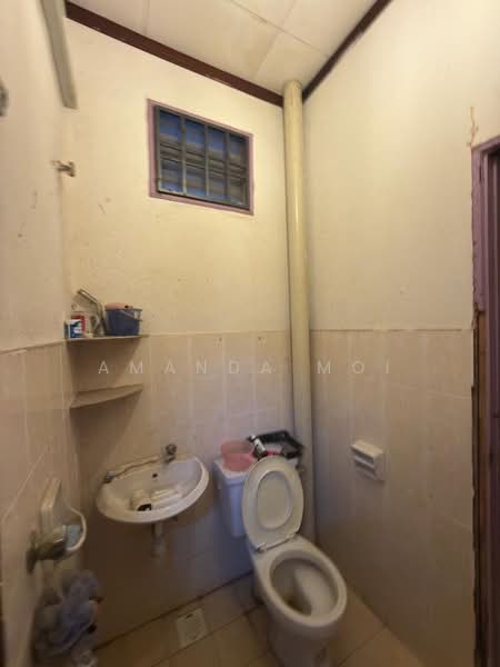 2-storey Terraced House for Sale in Mutiara Rini (Skudai) - Amanda Moi - Bathroom - PropertyGuru.com.my