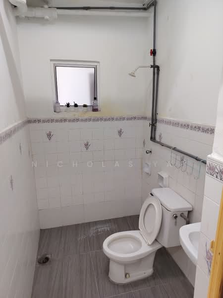 Sri Angsana Hilir untuk Untuk Disewa - RM 1,680 /bulan, Mac 2026 - Bathroom - PropertyGuru.com.my
