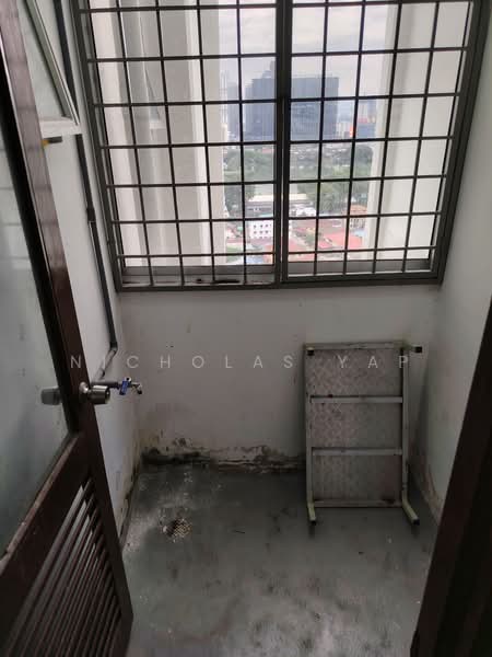 Sri Angsana Hilir untuk Untuk Disewa - RM 1,680 /bulan, Mac 2026 - Balcony - PropertyGuru.com.my