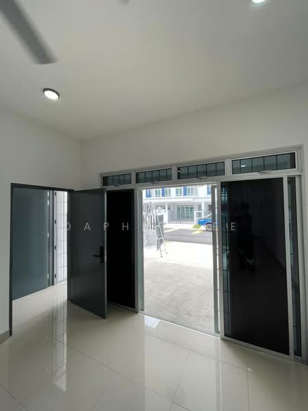 Terraced House for Rent in Bandar Dato Onn (Tebrau) - Daphne Lee - Entrance - PropertyGuru.com.my