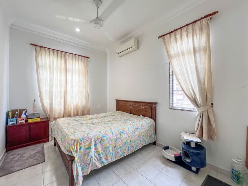 Semi-Detached House for Sale in Bangi (Selangor) - AIMAN ZUHDI - Bedroom - PropertyGuru.com.my