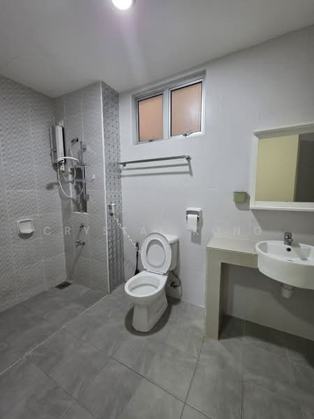 Apartment for Sale at Austin Suites (Permata Austin) - Crystal Kong - Bathroom - PropertyGuru.com.my