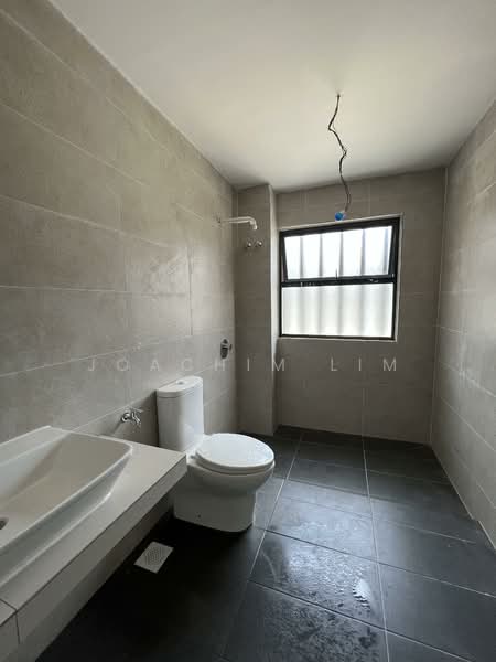 3-storey Terraced House for Sale in Selayang (Selangor) - Joachim Lim - Bathroom - PropertyGuru.com.my