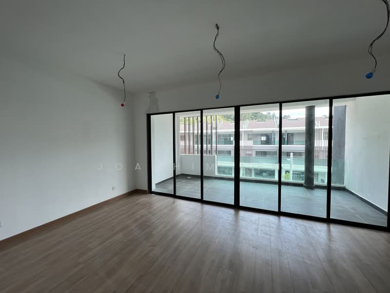 3-storey Terraced House for Sale in Selayang (Selangor) - Joachim Lim - Balcony - PropertyGuru.com.my