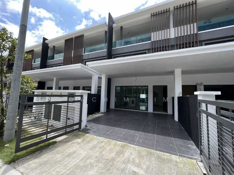3-storey Terraced House for Sale in Selayang (Selangor) - Joachim Lim - Exterior - PropertyGuru.com.my
