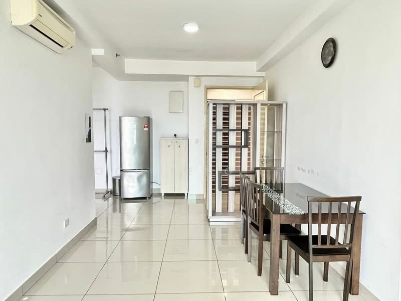 Apartment for Sale at Austin Suites (Permata Austin) - Coco Feng Lily - Living Room - PropertyGuru.com.my