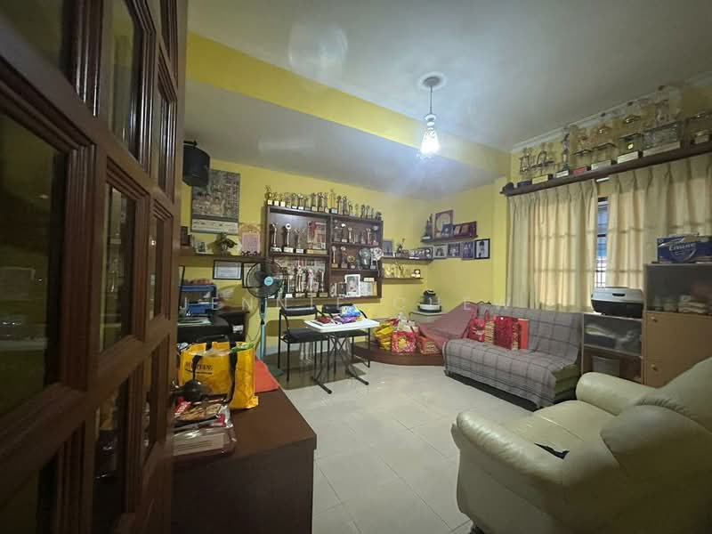 2-storey Terraced House for Sale in Tebrau (Johor) - Jennie Chew - Living Room - PropertyGuru.com.my
