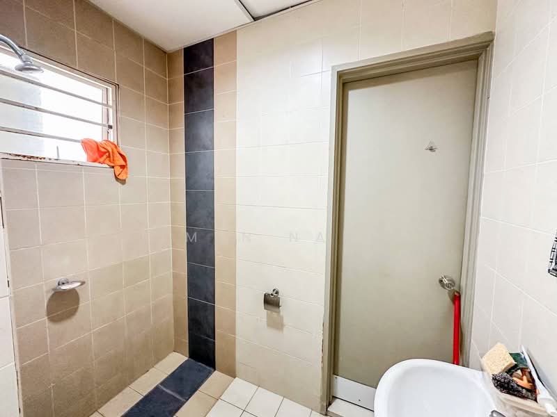 2.5-storey Terraced House for Sale in Bandar Baru Bangi (Selangor) - Ilman Nahri - Bathroom - PropertyGuru.com.my