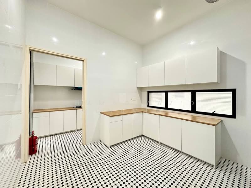 Terraced House for Rent in Cyberjaya (Selangor) - Mohamad Yazid Mohamed - Kitchen - PropertyGuru.com.my