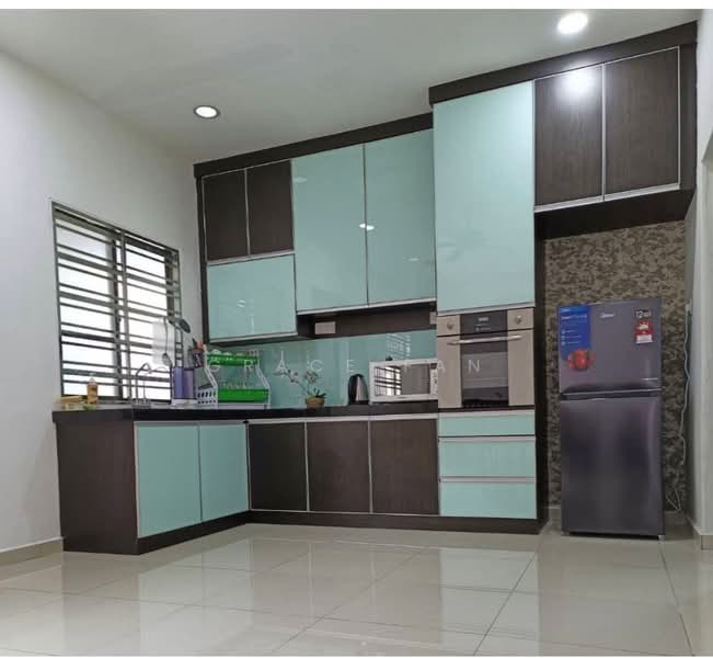 Semi-Detached House for Rent in Taman Kluang Setia (Kluang) - Grace Fan - Kitchen - PropertyGuru.com.my