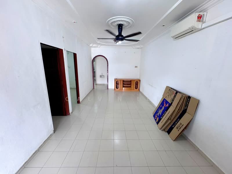 Taman Johor Taman Johor Taman Johor Taman Johor Tamans Johors untuk Untuk Dijual - RM 508,000, Mac 2026 - Living Room - PropertyGuru.com.my