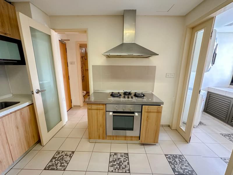 Service Residence for Rent at i-Zen @ Kiara 2 - Hafiz Shariff - Kitchen - PropertyGuru.com.my