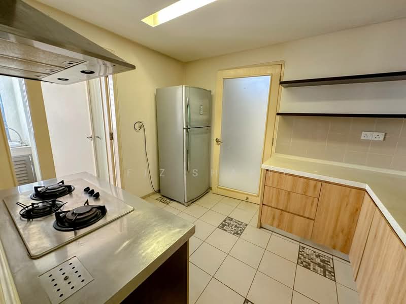 Service Residence for Rent at i-Zen @ Kiara 2 - Hafiz Shariff - Kitchen - PropertyGuru.com.my