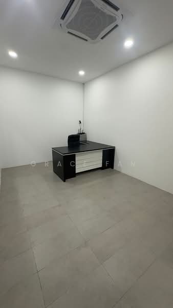 Kedai / Pejabat untuk Disewa di Taman Tasik Indah (Kluang) - Grace Fan - Interior - PropertyGuru.com.my