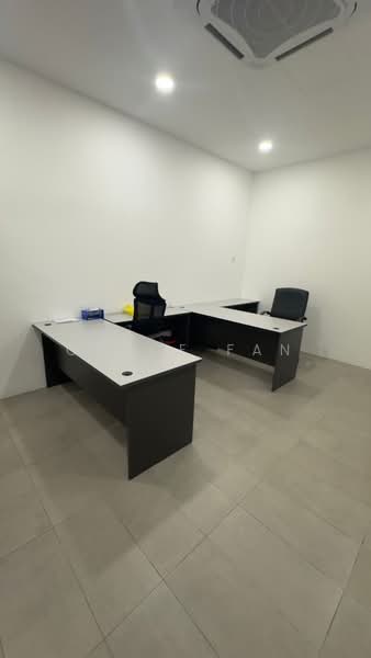 Kedai / Pejabat untuk Disewa di Taman Tasik Indah (Kluang) - Grace Fan - Interior - PropertyGuru.com.my