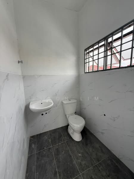 2-storey Terraced House for Sale in Taman Sentosa (Klang) - Jeson Lim - Bathroom - PropertyGuru.com.my