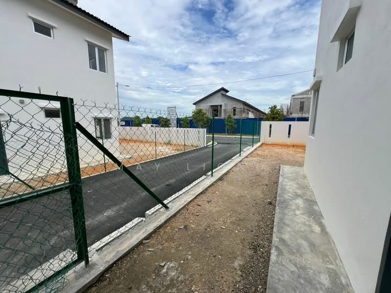 2-storey Terraced House for Sale in Taman Sari Alamanda (Serendah) - May Liong - Exterior - PropertyGuru.com.my