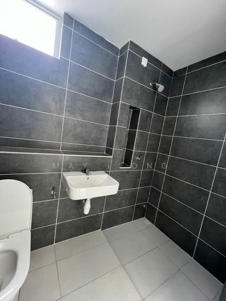 2-storey Terraced House for Sale in Taman Sari Alamanda (Serendah) - May Liong - Bathroom - PropertyGuru.com.my
