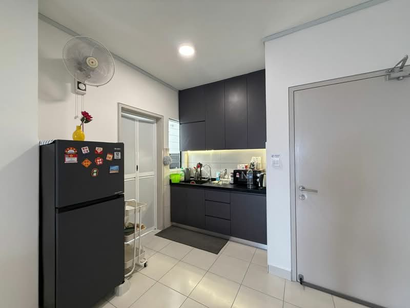 Residensi Riamas untuk Untuk Disewa - RM 2,099 /bulan, Mac 2026 - Kitchen - PropertyGuru.com.my