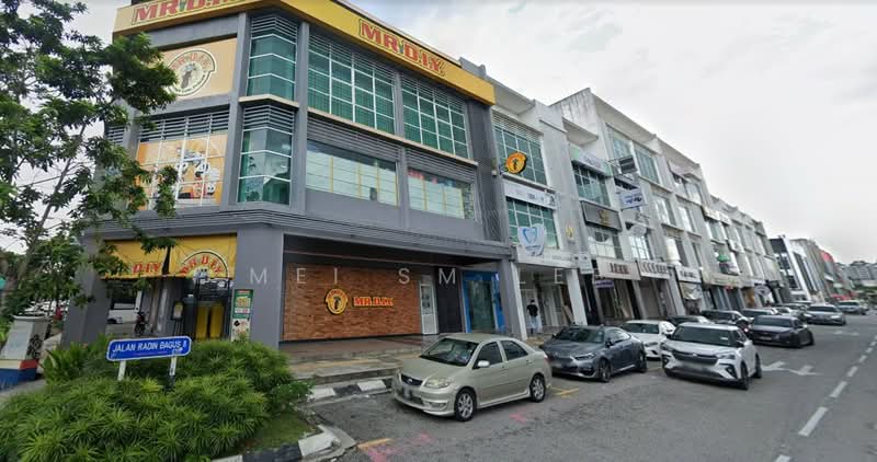 3900 sf Corner Bandar Baru Sri Petaling Ground Floor Shoplot untuk Untuk Disewa - RM 30,000 /bulan, Mac 2026 - Bandar Baru Sri Petaling, KL Exterior - PropertyGuru.com.my