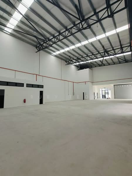 Semi-D Factory for Sale in Taman Kempas Utama (Tebrau) - Ruby Teow - Interior - PropertyGuru.com.my