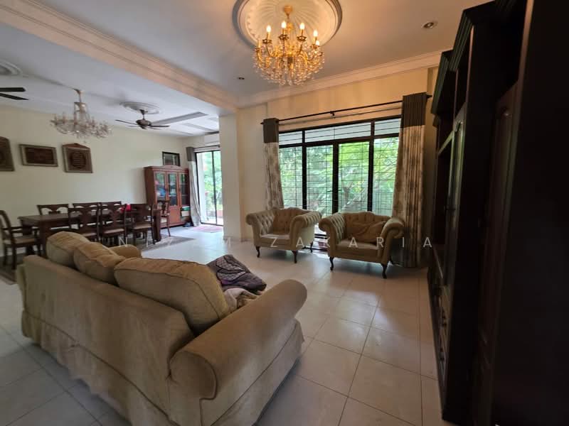 Semi-Detached House for Sale in Klang (Selangor) - Nizam Zakaria - Living Room - PropertyGuru.com.my