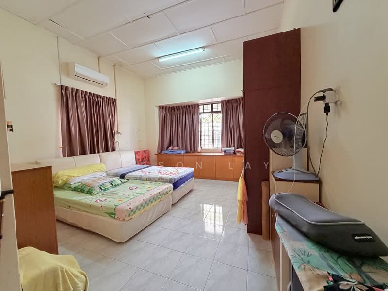 Semi-Detached House for Sale in Taman Sri Kluang (Kluang) - Gipson Lay - PropertyGuru.com.my
