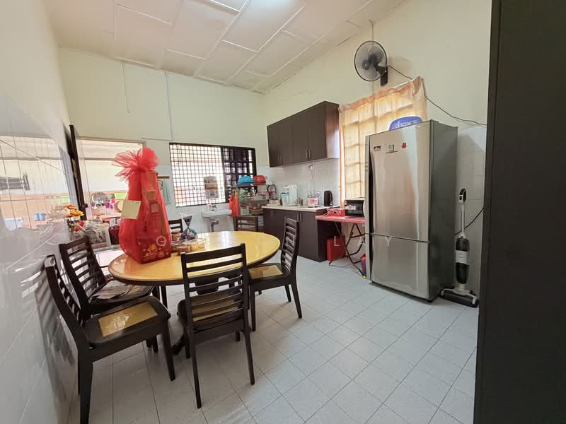 Semi-Detached House for Sale in Taman Sri Kluang (Kluang) - Gipson Lay - PropertyGuru.com.my