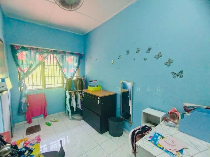 2-storey Terraced House for Sale in Taman Kajang Mewah (Kajang) - Noraini Dahan - Bedroom - PropertyGuru.com.my