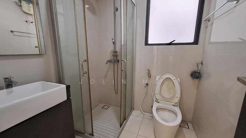 Bay Point @ Country Garden Danga Bay untuk Untuk Dijual - RM 490,000, Apr 2026 - Bathroom - PropertyGuru.com.my