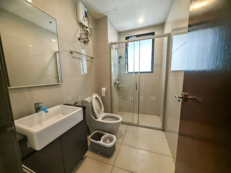 Kings Bay @ Country Garden Danga Bay untuk Untuk Disewa - RM 2,900 /bulan, Mac 2026 - Bathroom - PropertyGuru.com.my