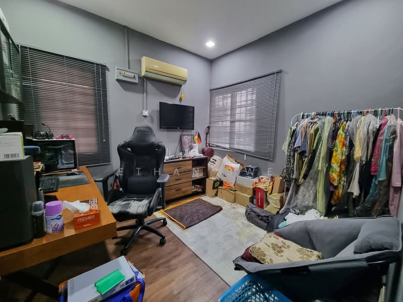 2-storey Terraced House for Sale in Kota Damansara (Selangor) - Ethan Swe - Study - PropertyGuru.com.my