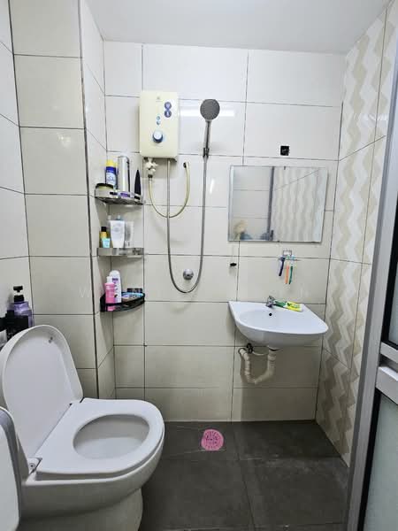 TAMAN PUCHONG UTAMA untuk Untuk Dijual - RM 560,000, Mac 2026 - Bathroom - PropertyGuru.com.my