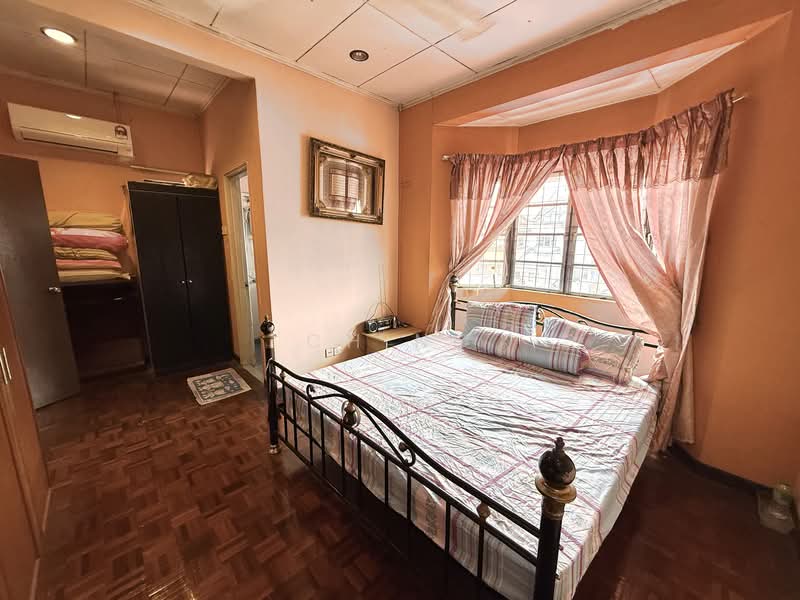 2-storey Terraced House for Sale in Usj 11 (Subang Jaya) - CH Ng - Bedroom - PropertyGuru.com.my
