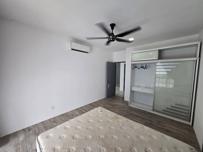 Condominium for Rent at Lakefront Residence - Mohd Fitri MF - PropertyGuru.com.my