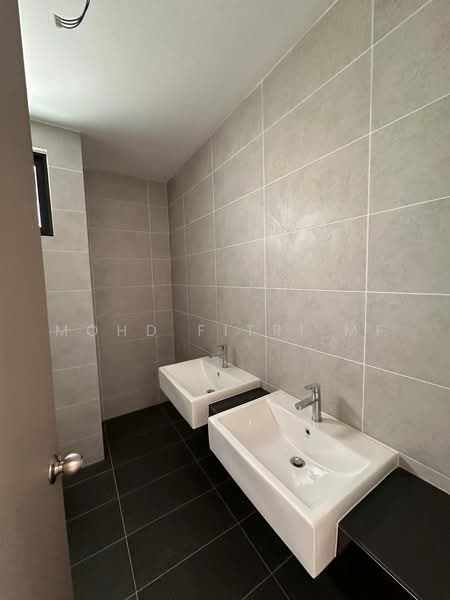 Maple Residence untuk Untuk Disewa - RM 3,800 /bulan, Apr 2026 - Bathroom - PropertyGuru.com.my