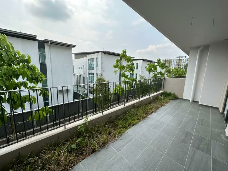 3-storey Terraced House for Sale in Taman Melawati (Ulu Kelang) - calvin Chin - Balcony - PropertyGuru.com.my