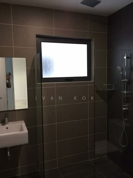 Kondominium untuk Disewa di Urbana Residences - Ivan Kok - Bathroom - PropertyGuru.com.my