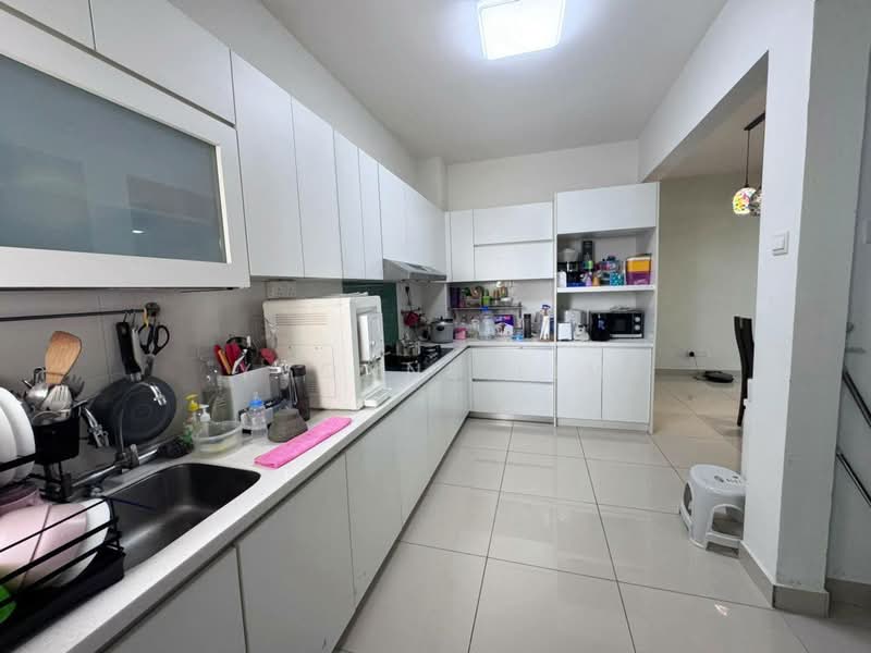 Apartment for Sale at Idaman Residence - Yvonne Lim - Kitchen - PropertyGuru.com.my