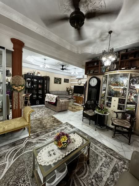 2-storey Terraced House for Sale in Subang Jaya (Selangor) - Abu Mansur - Living Room - PropertyGuru.com.my